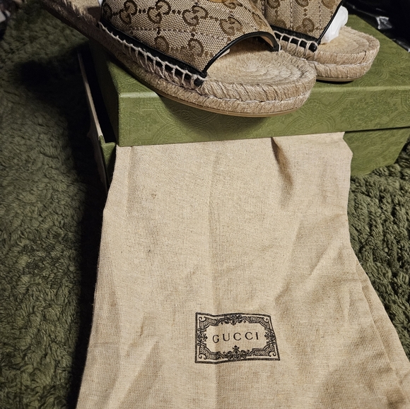 WOMEN'S GG MATELASSÉ CANVAS ESPADRILLE SANDAL RUBBER SOLE 10.5 - Picture 7 of 7